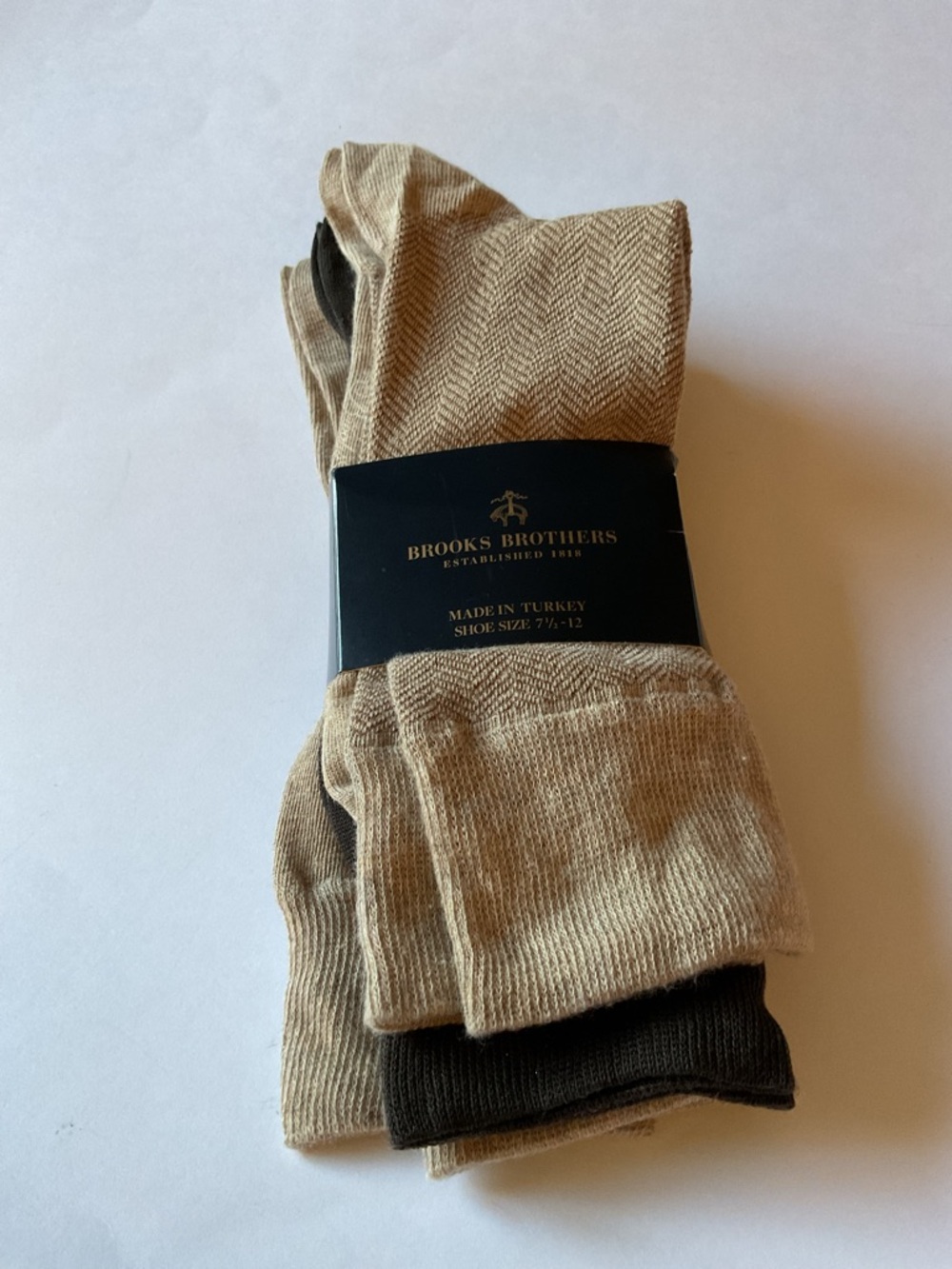 BROOKS BROTHERS MENS 3 PAIR MIXED PATTERN COTTON SOCKS BEIGE BROWN OS NWT